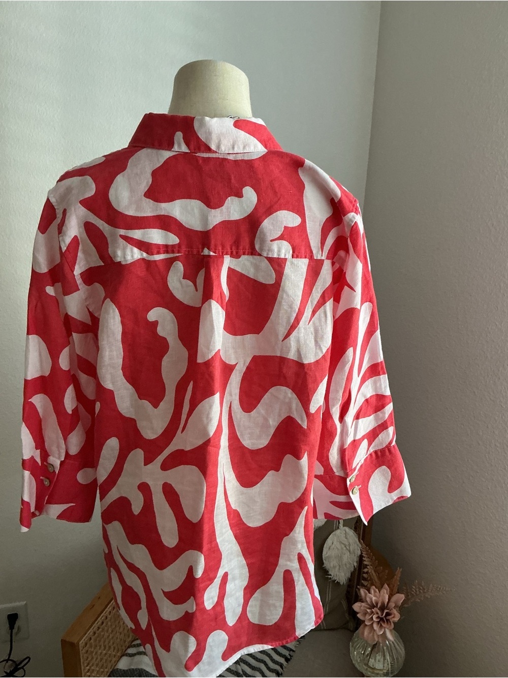 Chico's Linen  Abstract Button-Front Top - Picture 6 of 8